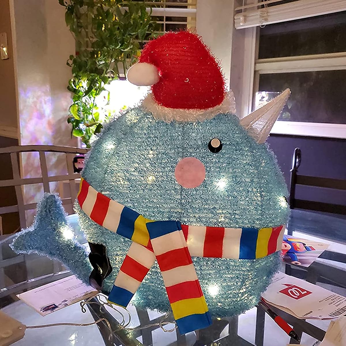 Dynaming Christmas Light up Whale with Hat, 35 LED Lights, Blue, Multicolor, Outdoor Indoor Christmas Decoration for Home, Kitchen, Parties - imagen de detalle 4